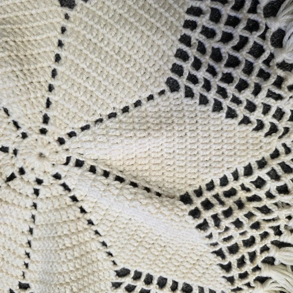 Vintage Handmade Crochet Star Doily Cream Fringe Table Centerpiece Boho 24.25